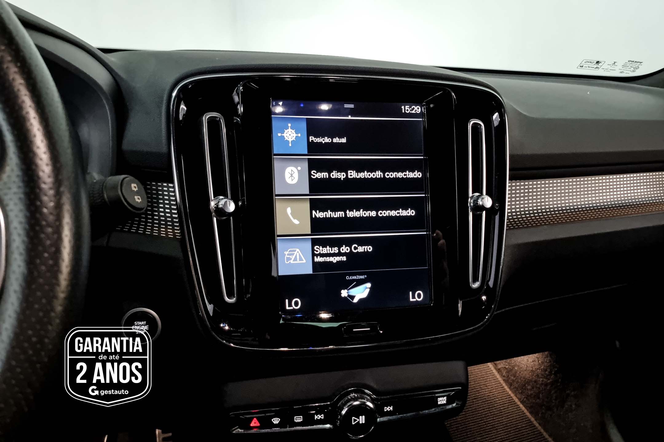 VOLVO-XC40 T5 R-DESIGN