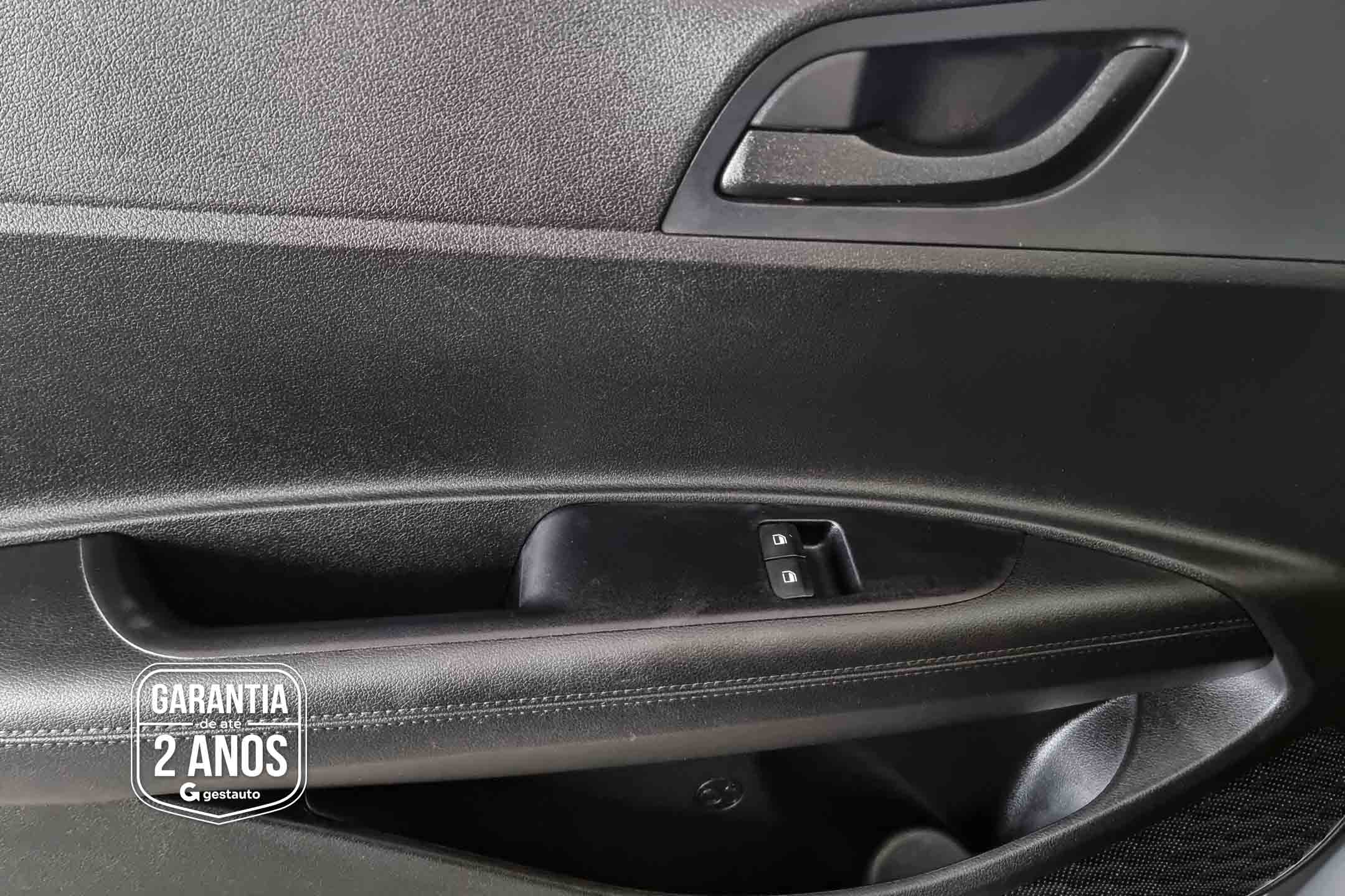 HYUNDAI-HB20 10M SENSE