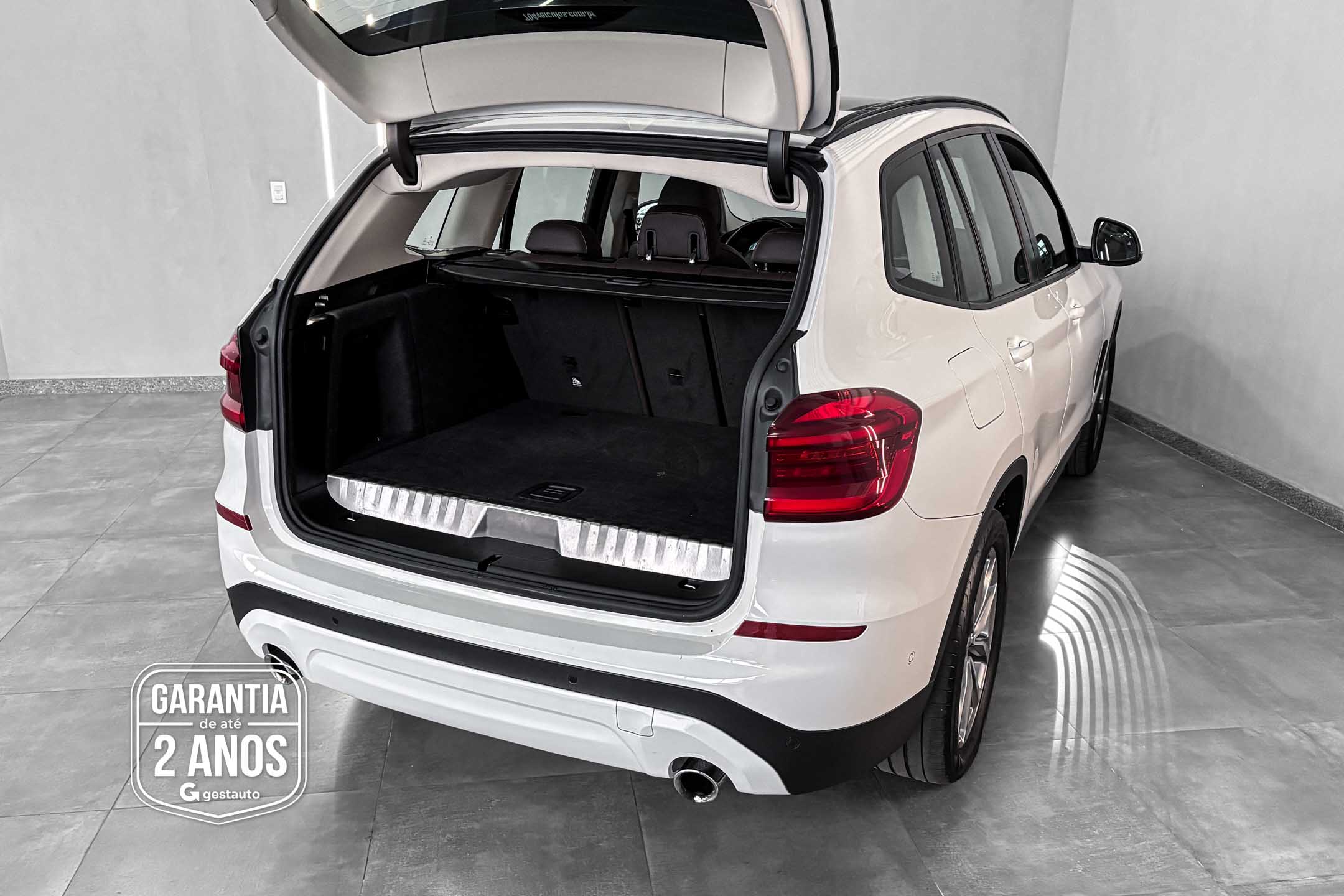 BMW-X3 XDRIVE 30E X-LINE TURBO AUT.