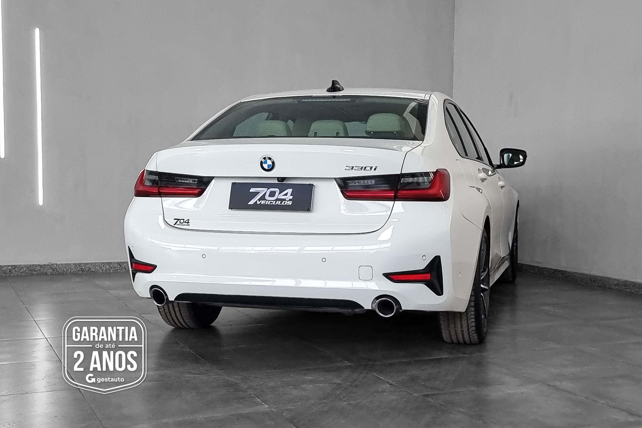 BMW-330I SPORT