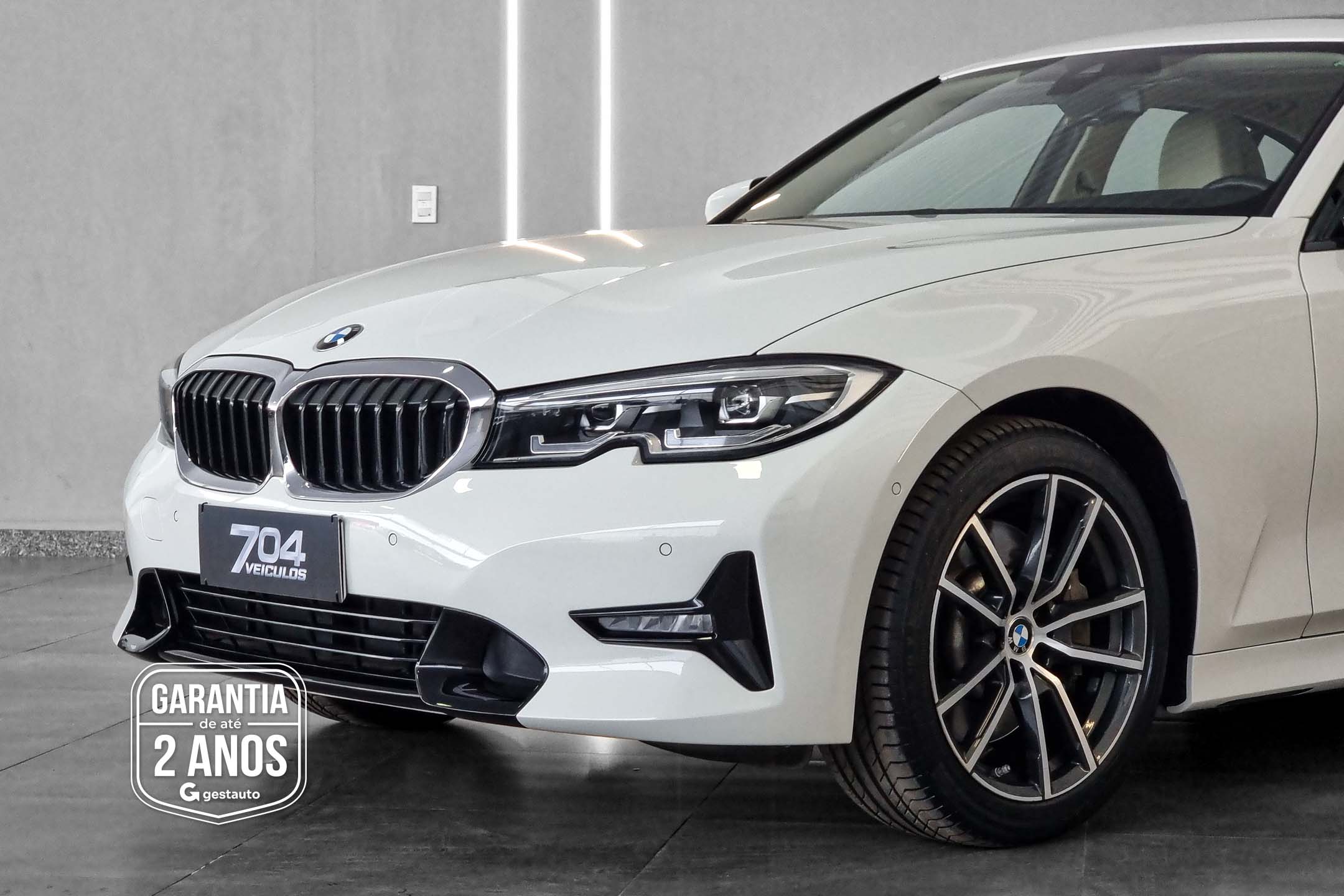 BMW-330I SPORT