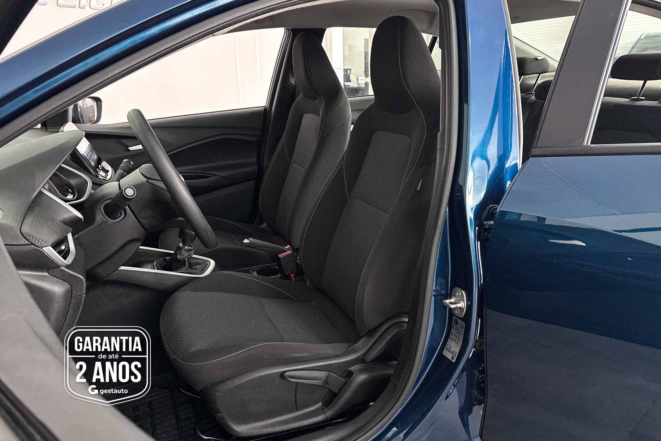 GM - CHEVROLET-ONIX PLUS 10MT LT2