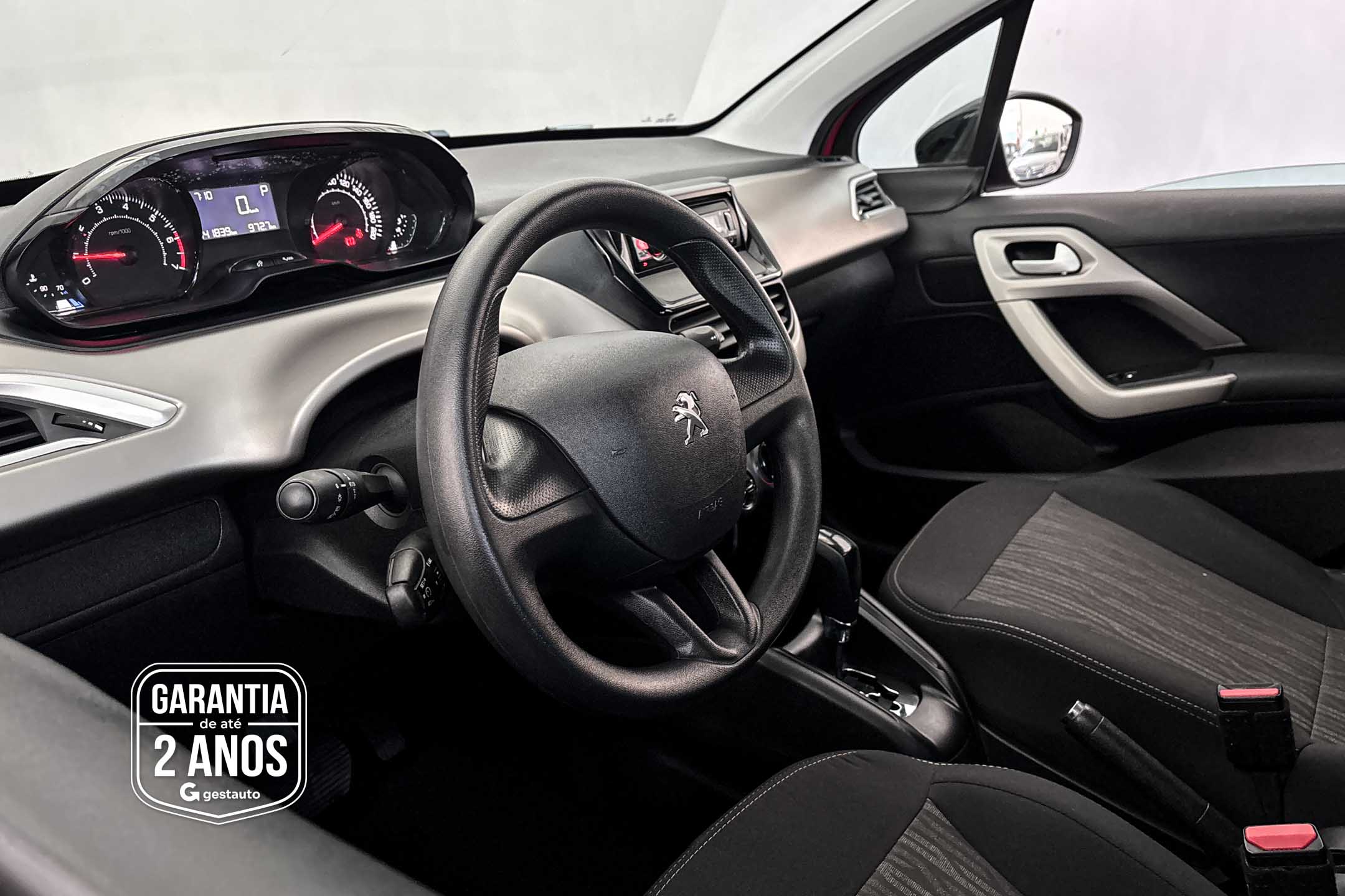 PEUGEOT-2008 ALLURE EAT6