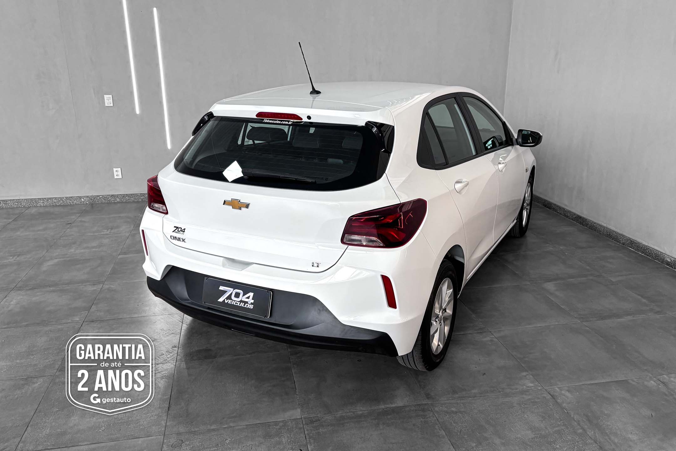 GM - CHEVROLET-ONIX 10MT LT2