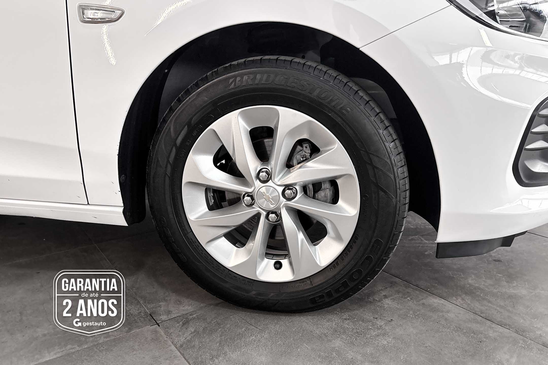 GM - CHEVROLET-ONIX 10MT LT2