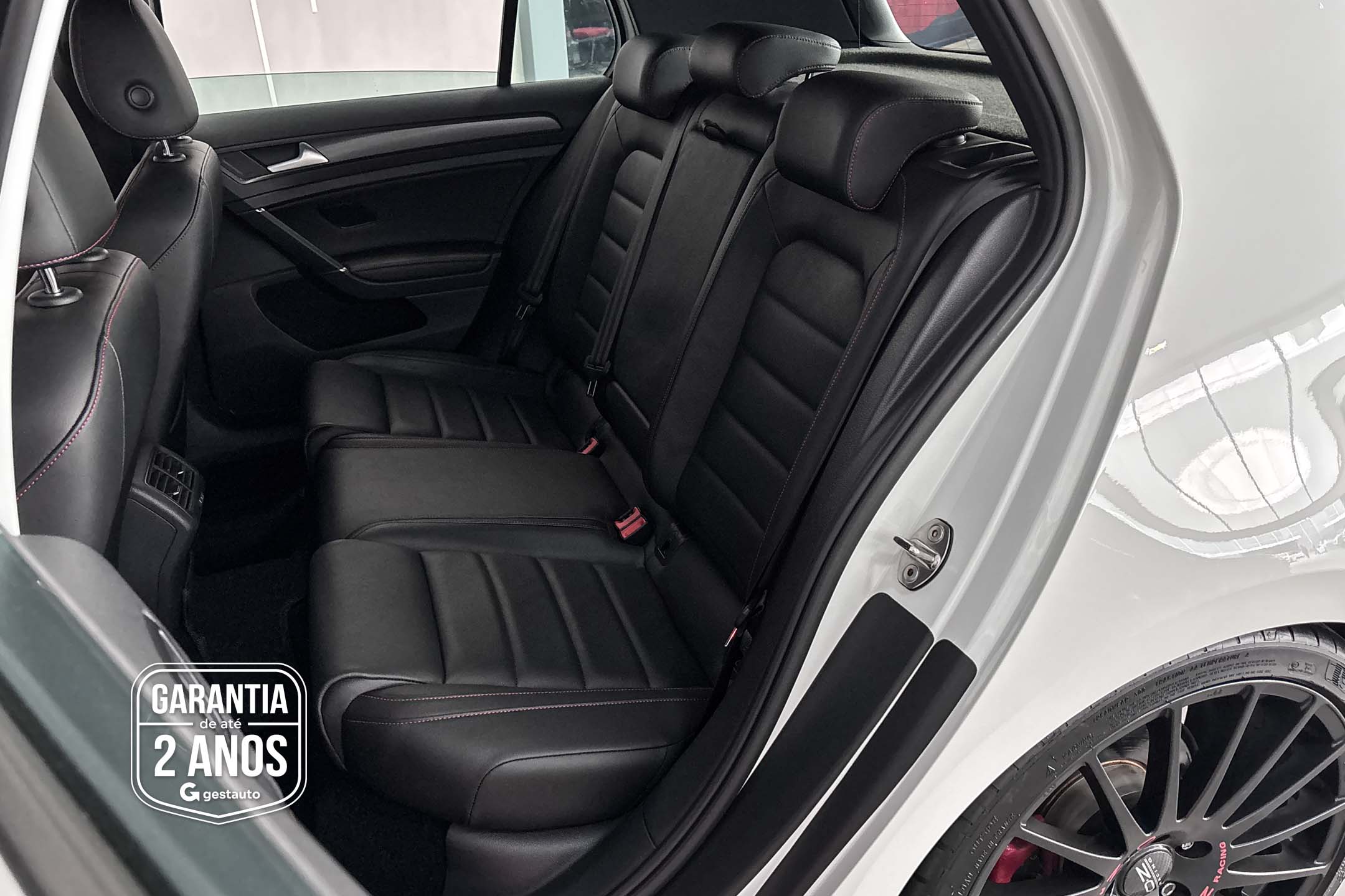 VW - VOLKSWAGEN-GOLF GTI AC