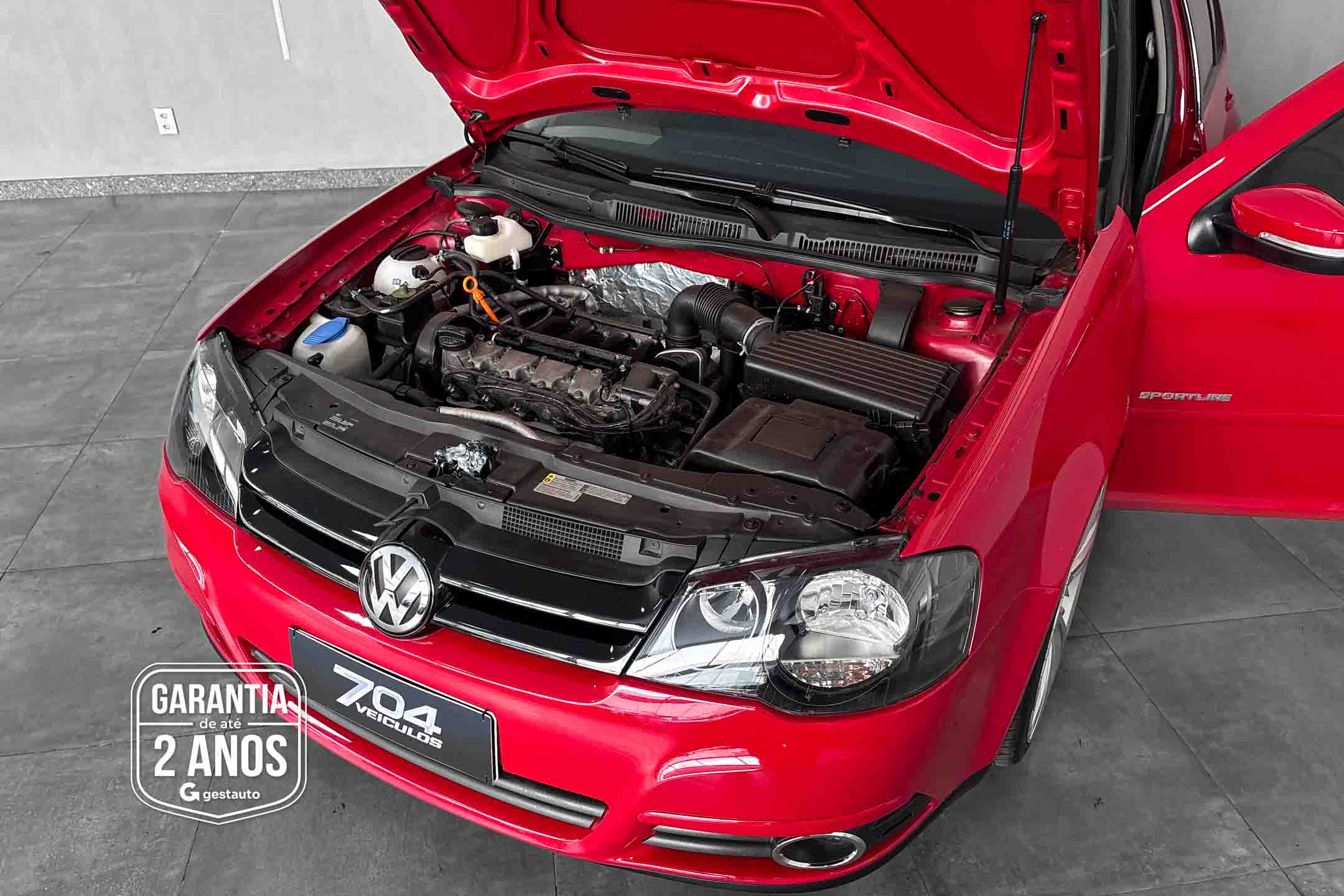 VW - VOLKSWAGEN-GOLF 1.6 SPORTLINE