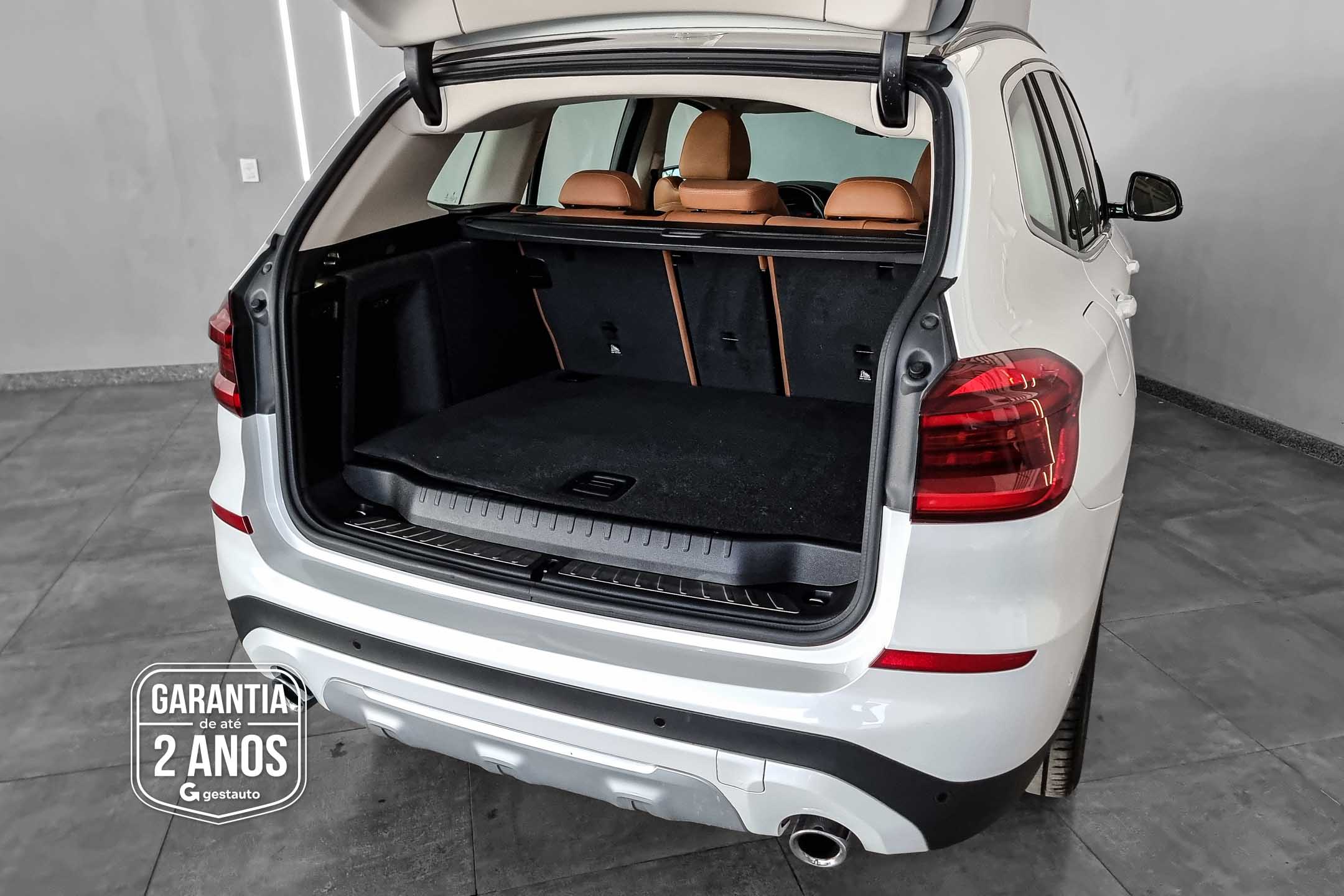 BMW-X3 XDRIVE20I X-LINE