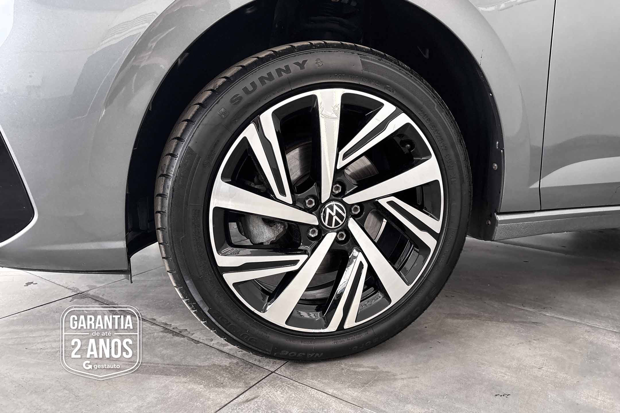 VW - VOLKSWAGEN-VIRTUS HIGHLINE AD 200 TSI 1.0