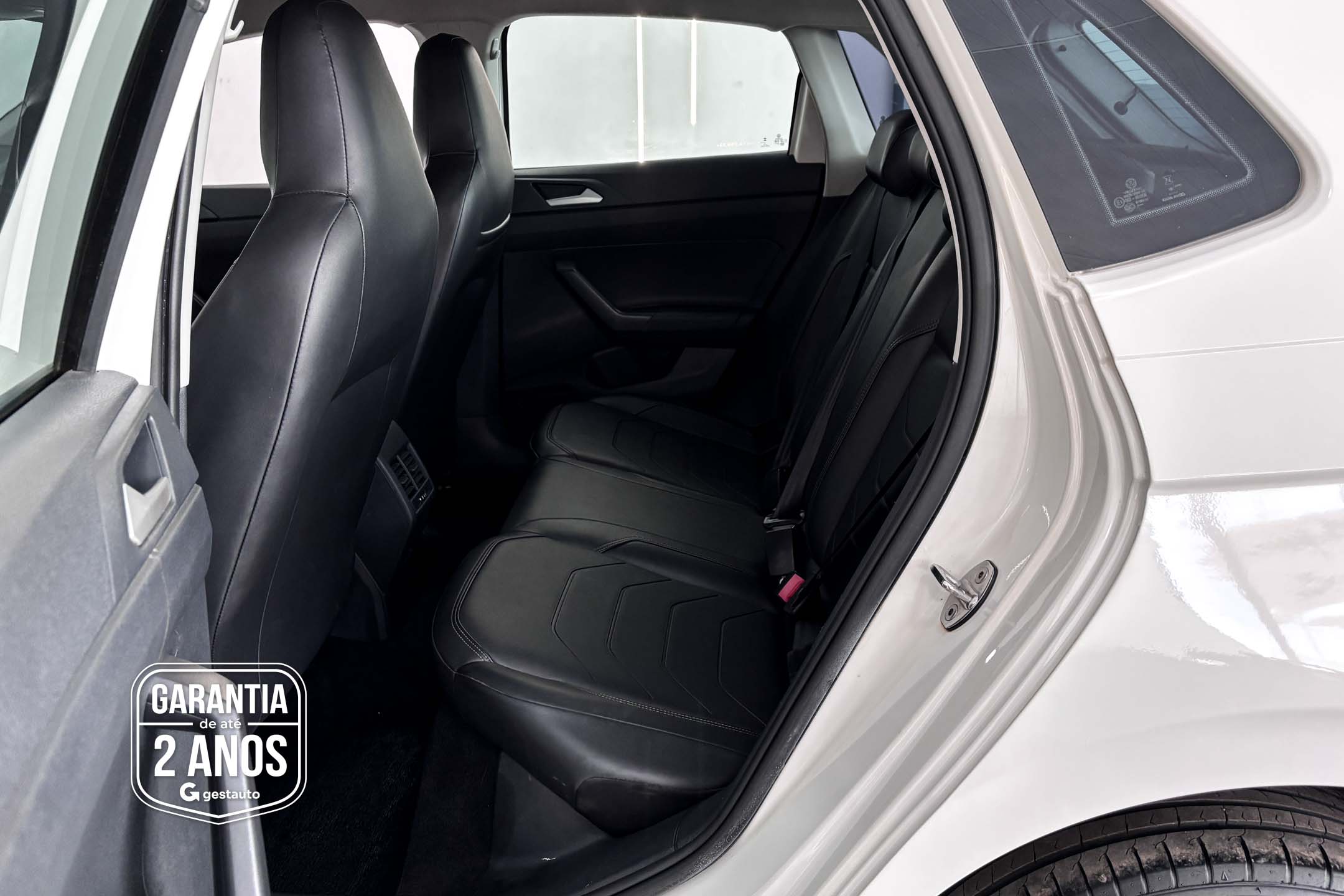 VW - VOLKSWAGEN-POLO HIGHLINE AB
