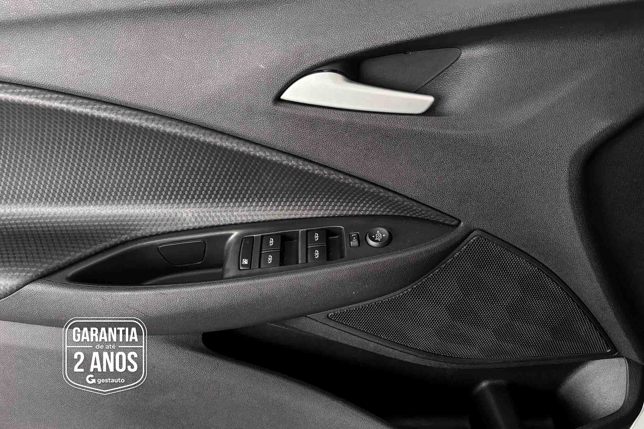 GM - CHEVROLET-ONIX 10MT LT1