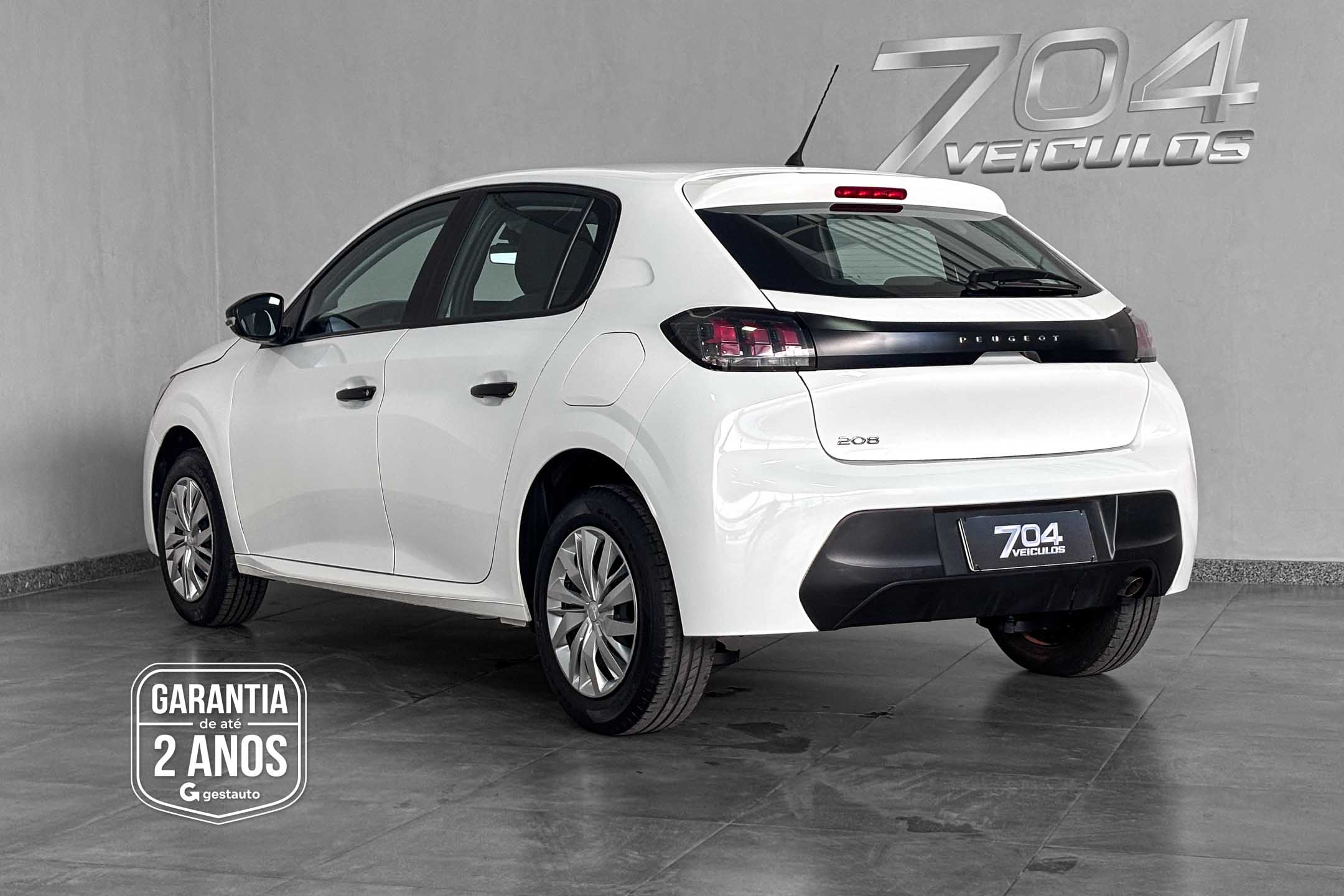 PEUGEOT-208 LIKE MT