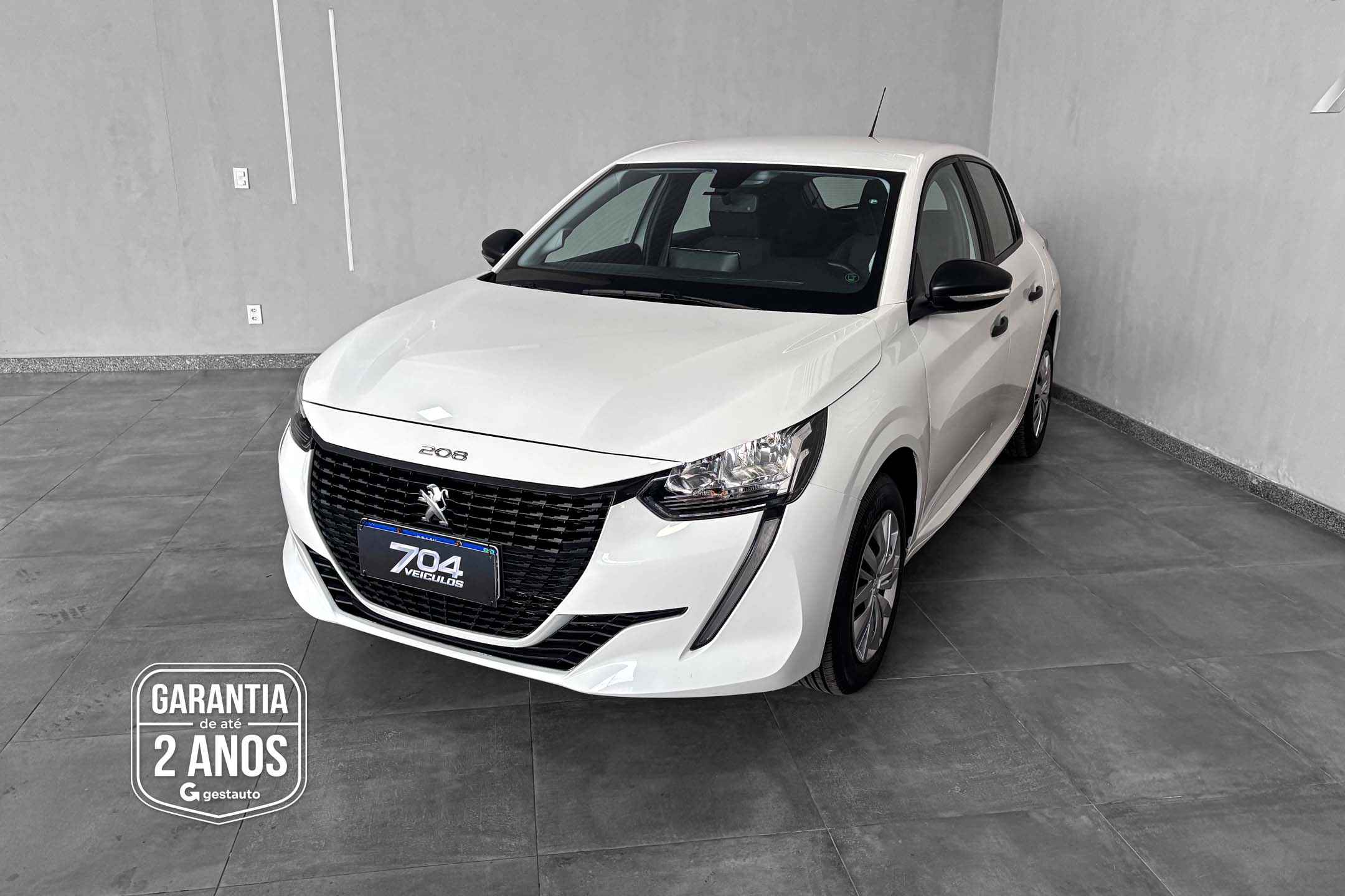 PEUGEOT-208 LIKE MT