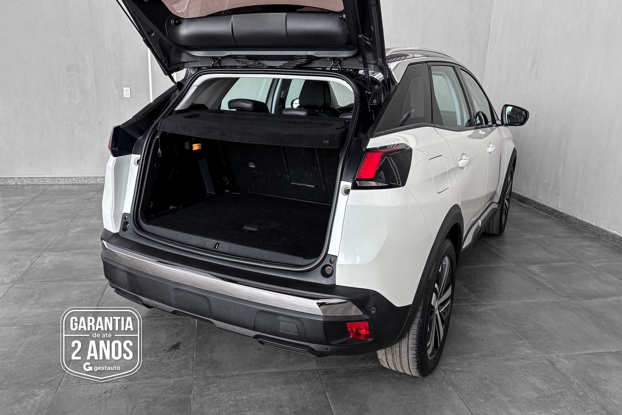 PEUGEOT-3008 GRIFFE AT
