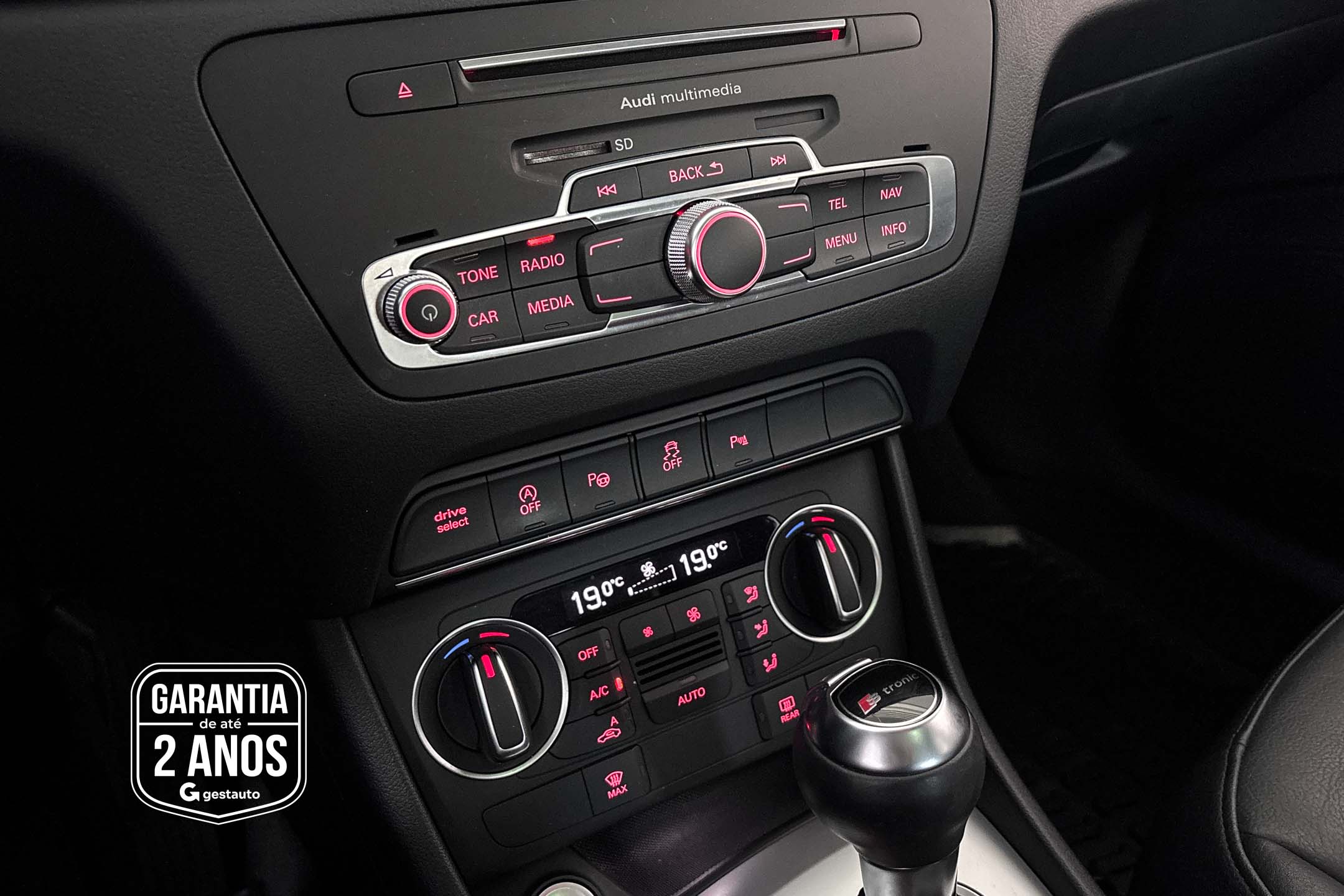 AUDI-Q3 AMBIENTE 180CV
